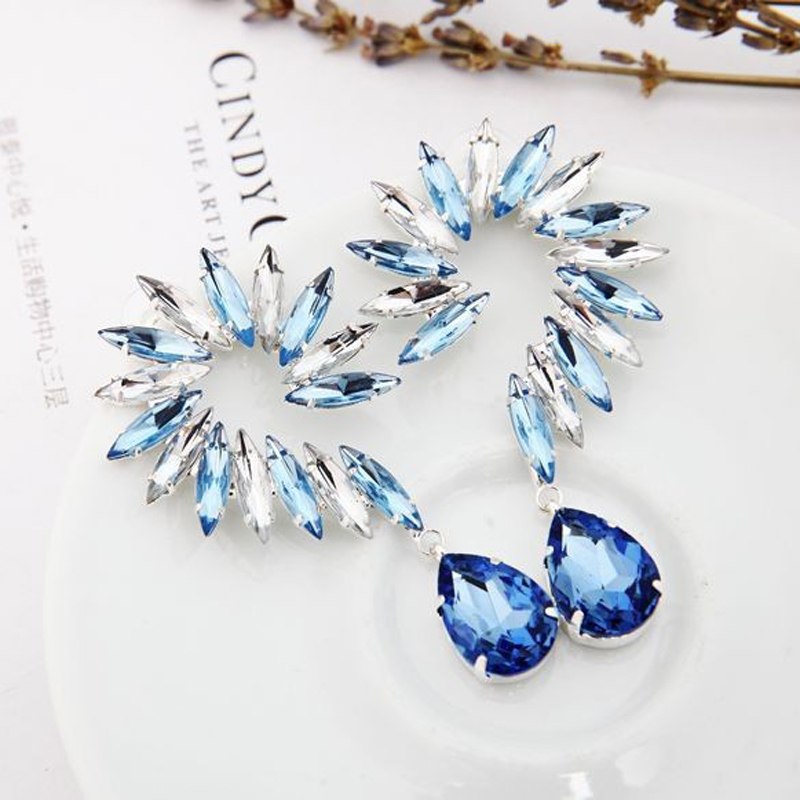 Popular Fashion Women Horse Eye Parts Earring Woman Flower Shaped Big Crystal Drop Earrings Jewelry
