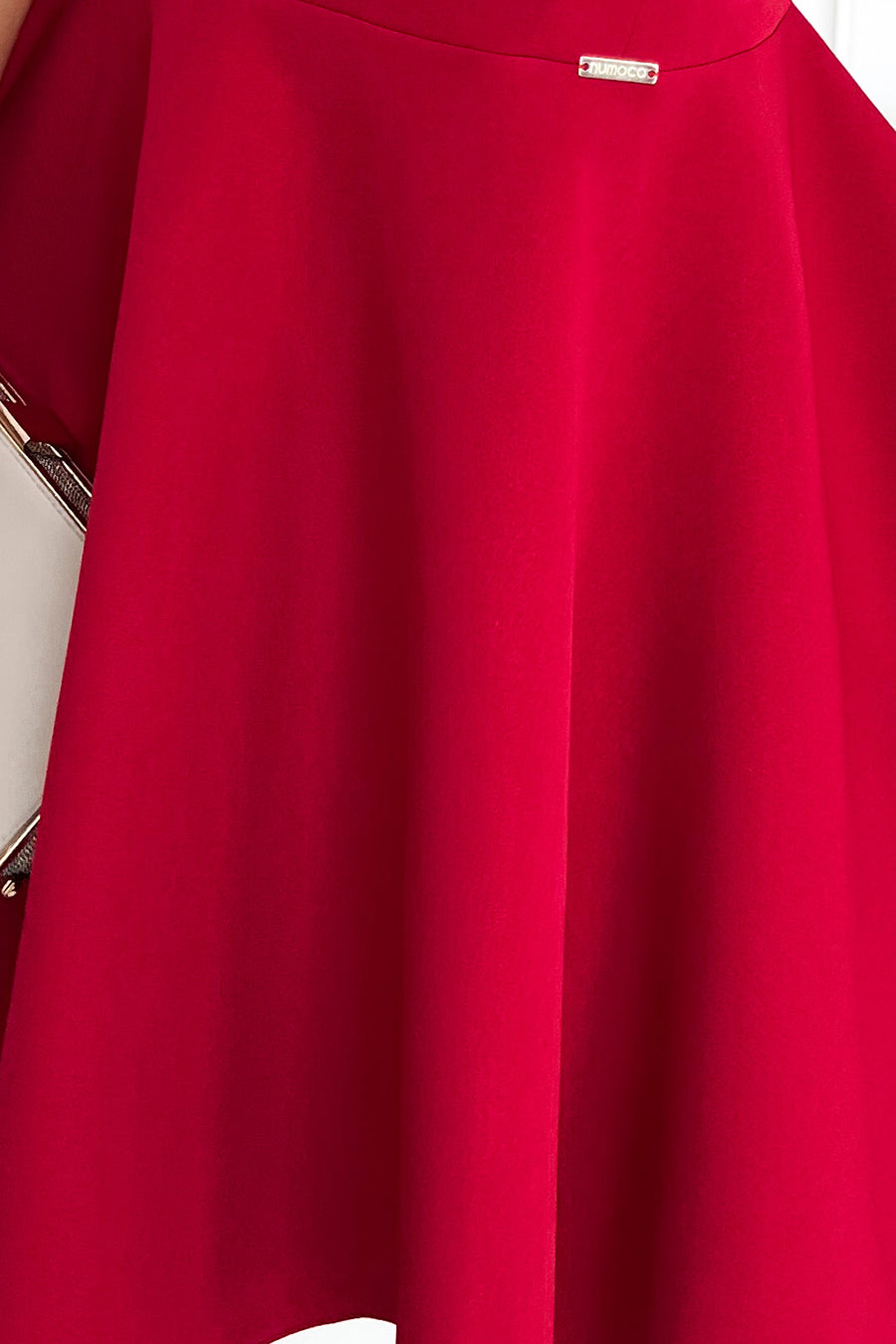 Numoco 397-1 Elegant dress with a longer back - red with glitter