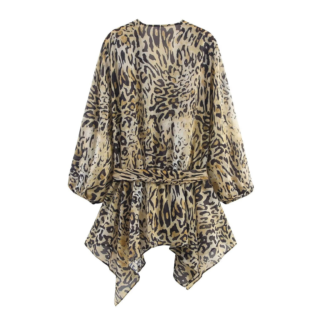 Animal print top for women's clothing