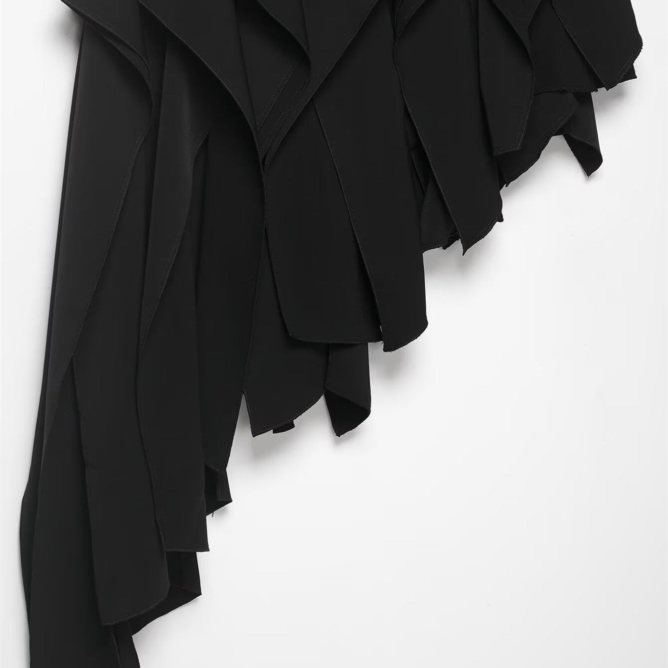Splicing asymmetric skirt for women's clothing
