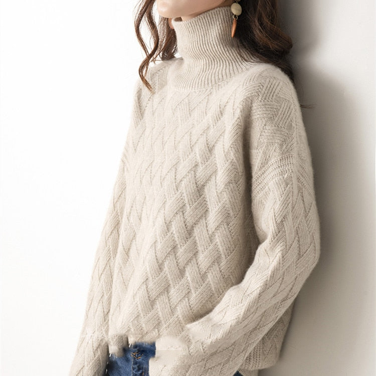 Autumn and winter turtleneck cashmere sweater woman  new style languid breeze loose thick pullover underlay wool sweater