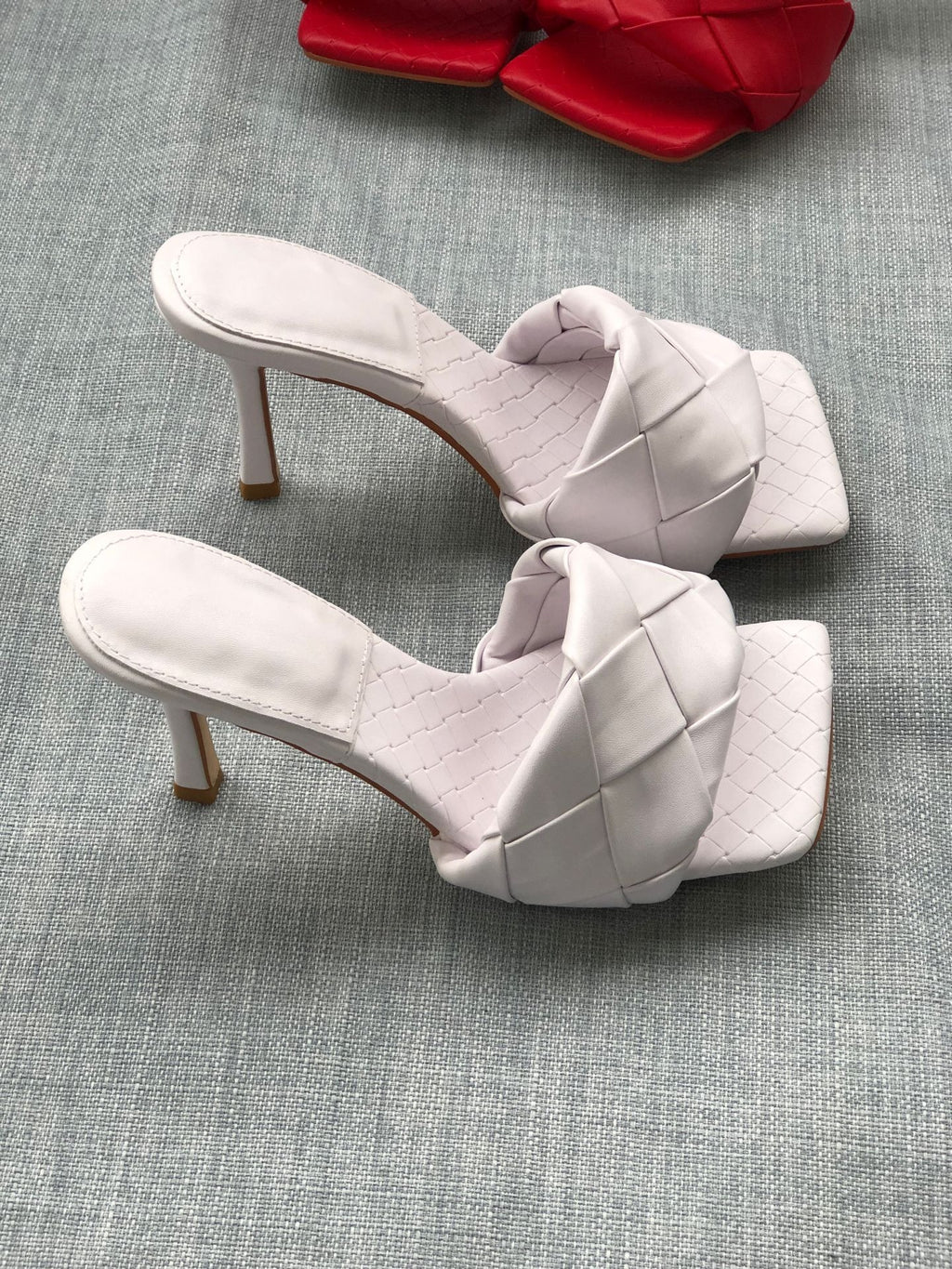 New Woven Slippers Woman Open Toe Comfortable Slip on Cow Tendon Anti Slip Sole Roman Shoes